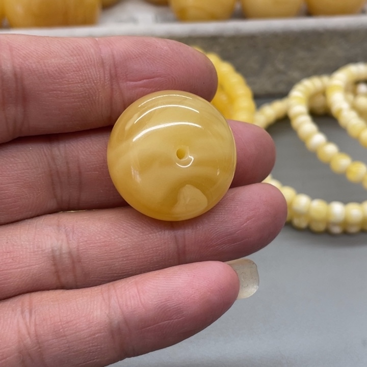 琥珀未镶嵌裸石墩子