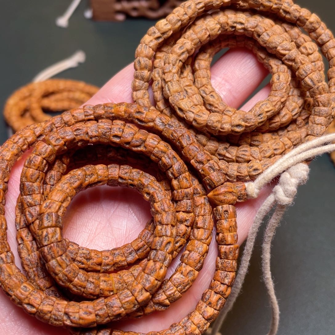 柏香籽/百香籽吊坠满鬼龙脊大肠