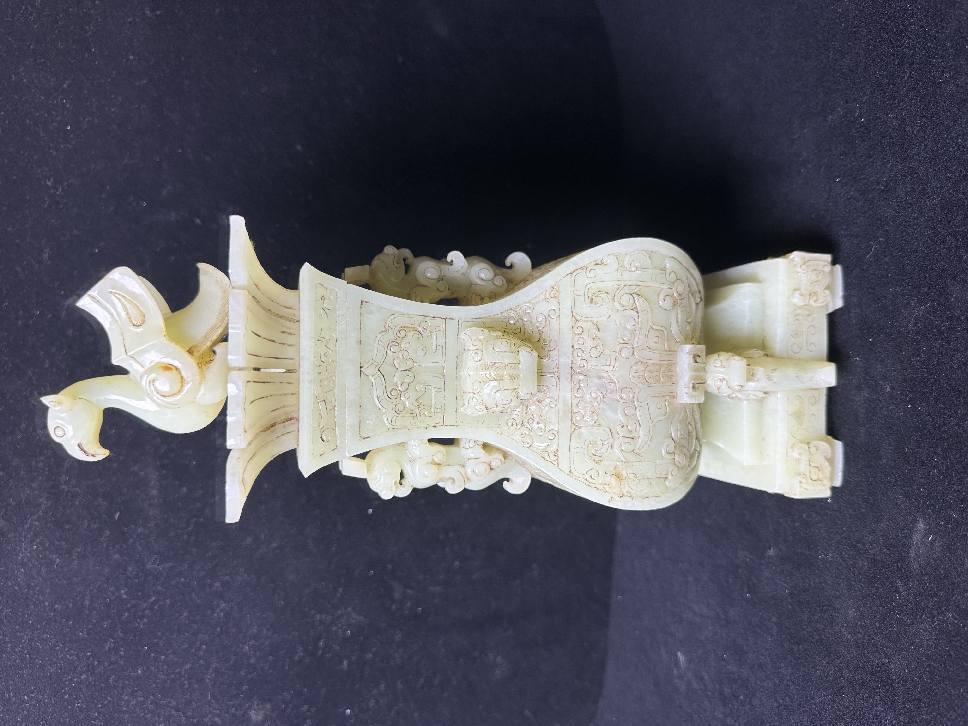 旧藏   和田玉白玉莲鹤方壶摆件
