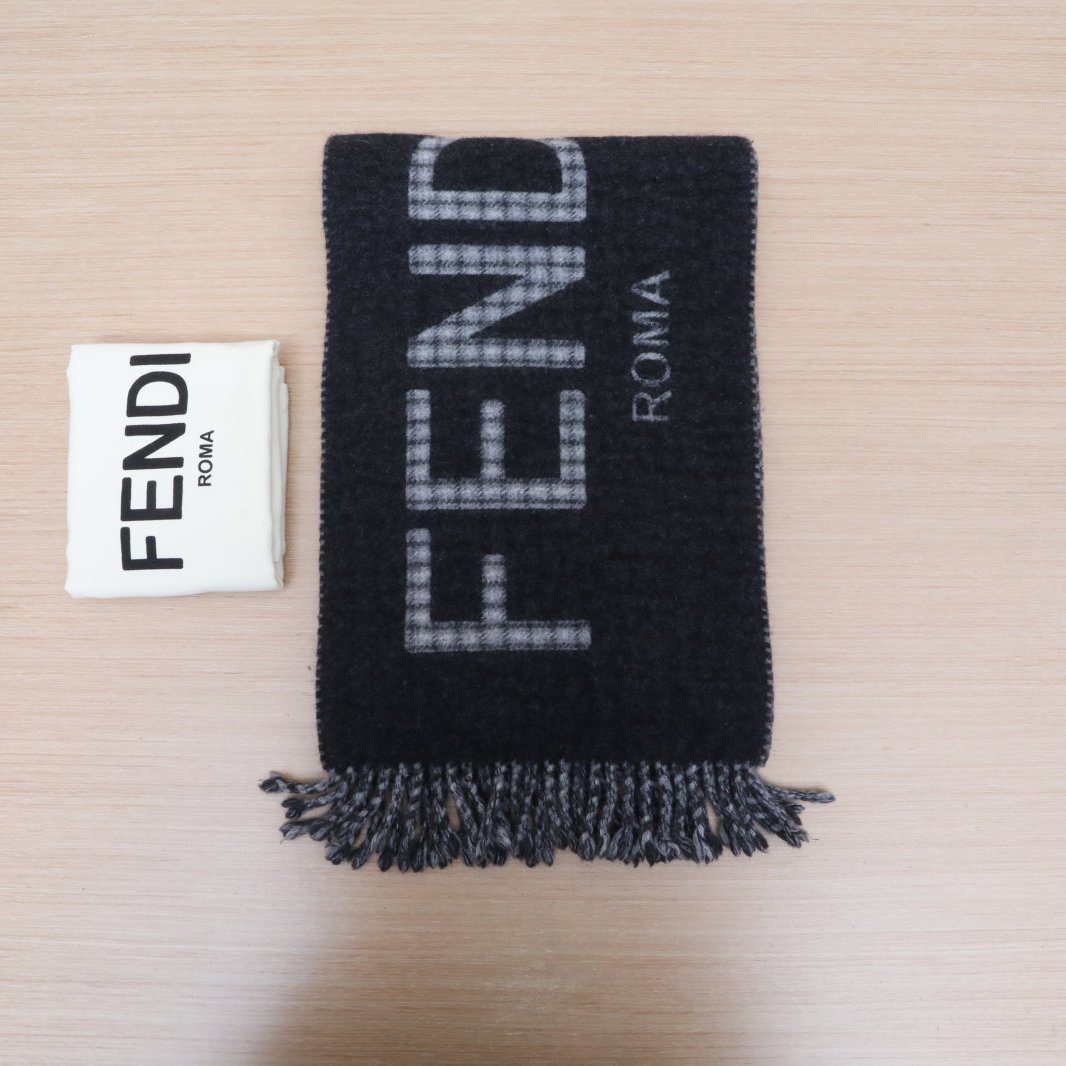 99新 FENDI/芬迪 字母logo 羊毛绒 围巾 灰色 羊绒P205945452