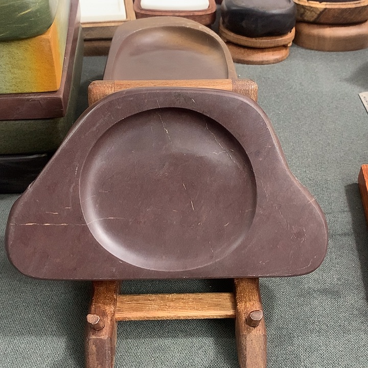 广东肇庆原石端砚