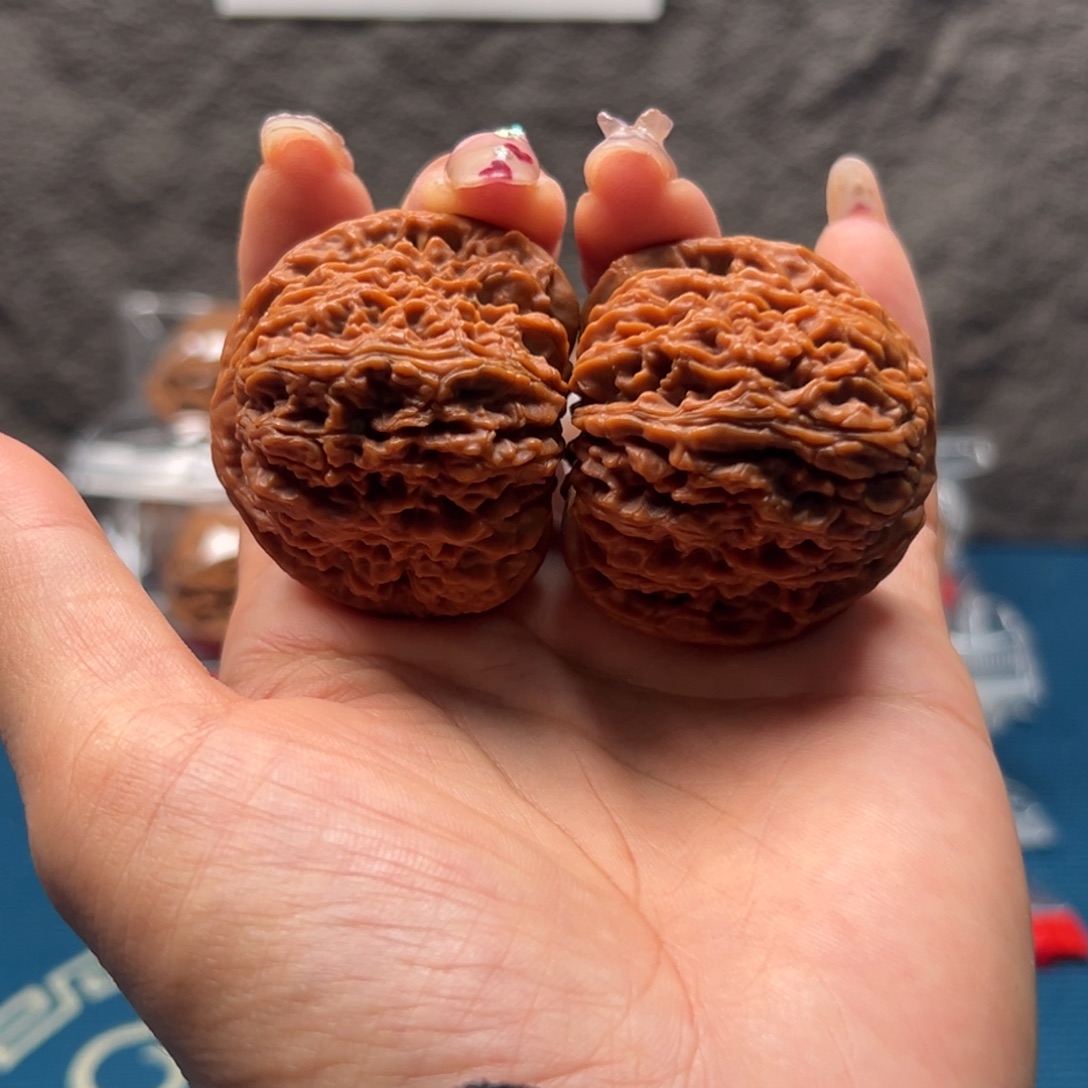 康***宝文玩核桃把件南疆42.5尖微修