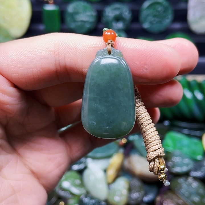 和田玉未镶嵌珠宝奇石