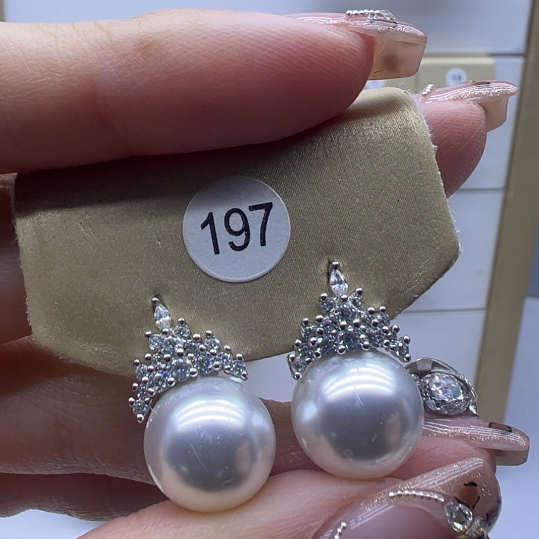 银S925镶嵌耳饰淡水珍珠