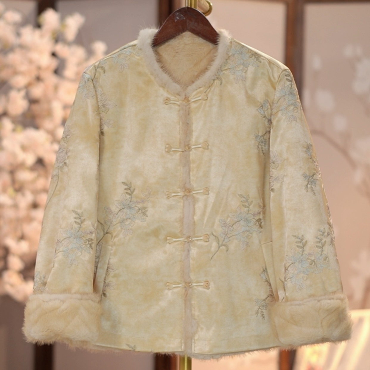 《春色满园-双面穿》2025新中式国风刺绣女士长袖外套