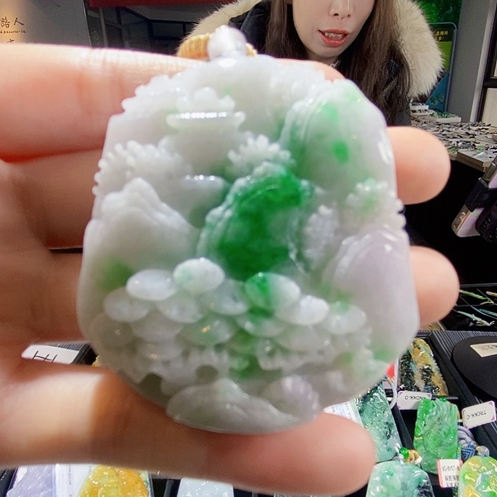 颈饰未镶嵌翡翠翡翠