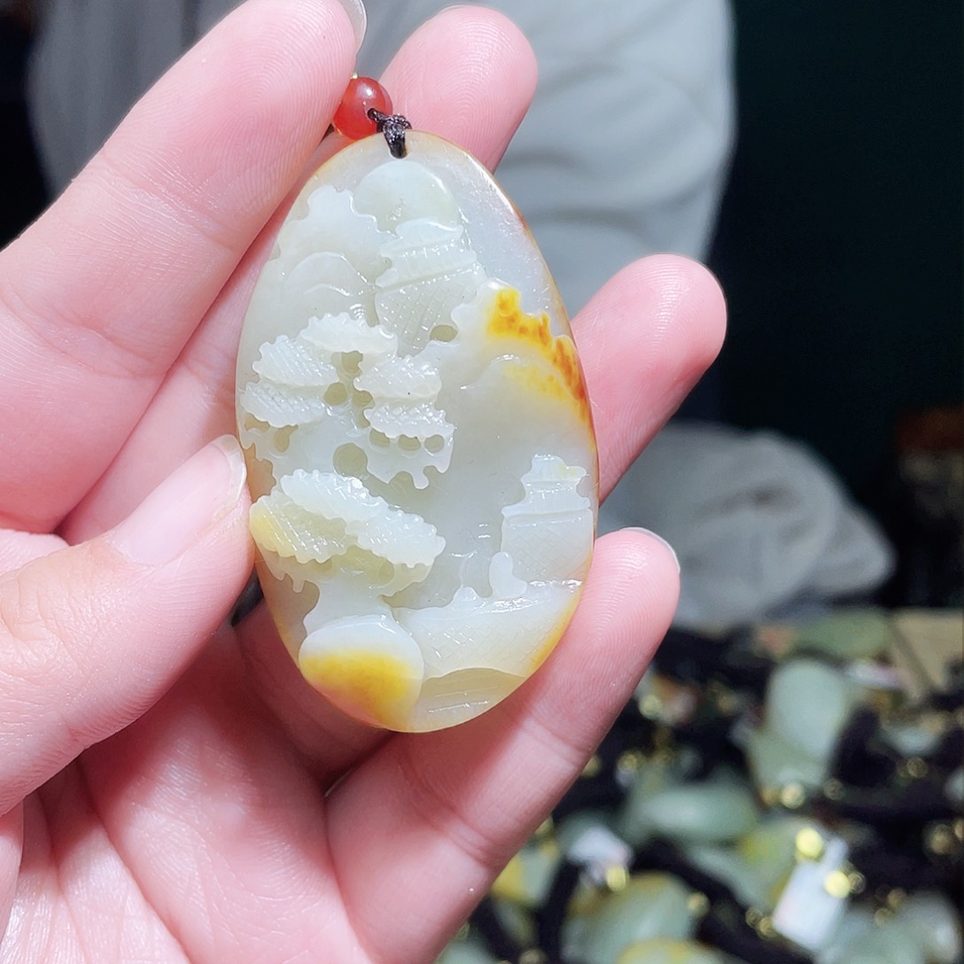 和田玉颈饰未镶嵌