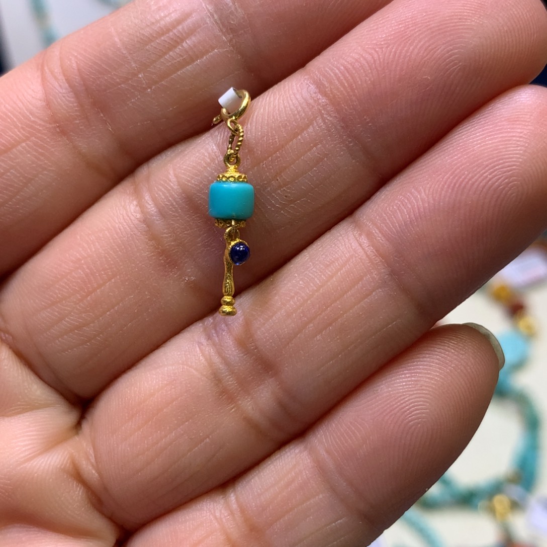 绿松石18K金镶嵌挂件