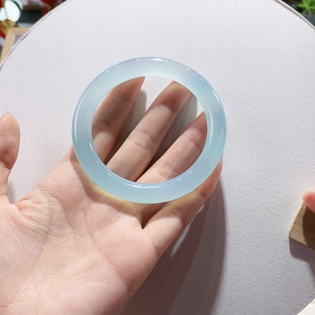 玛瑙/玉髓手镯未镶嵌58.4