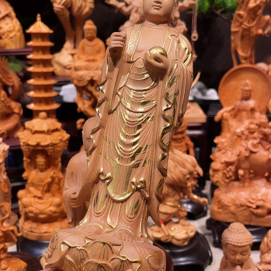 黄杨木鎏金地藏王菩萨