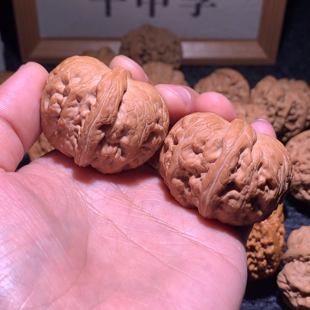 文玩核桃把件天***员43全品元宝