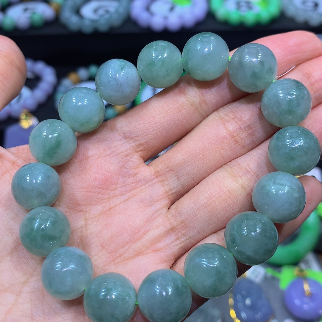 翡翠未镶嵌颈饰翡翠13