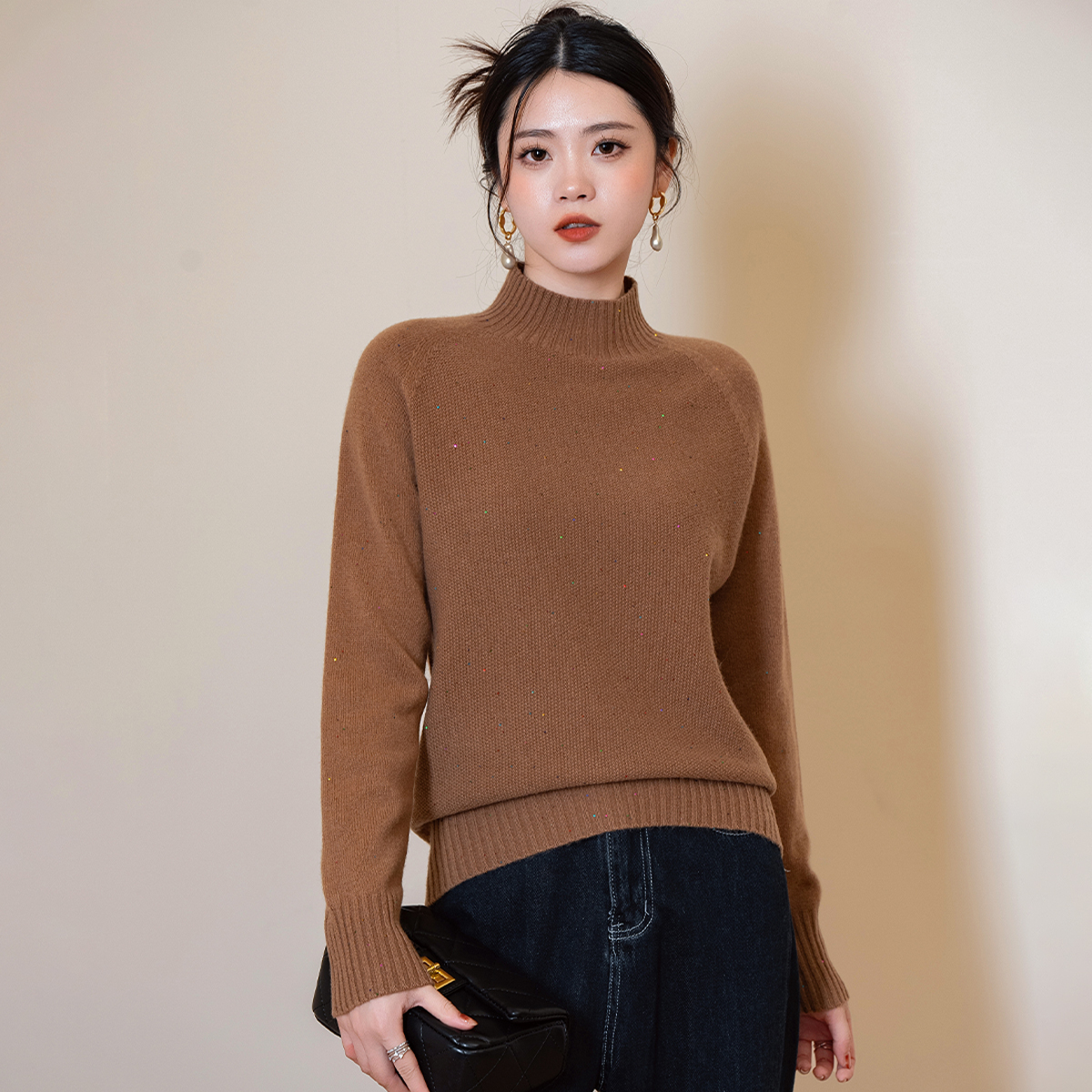 心悦/一体成衣珠片点缀纯羊毛半高领打底羊毛衫y302-230966B