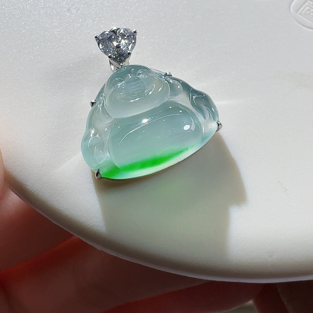 翡翠颈饰18K金镶嵌佛公