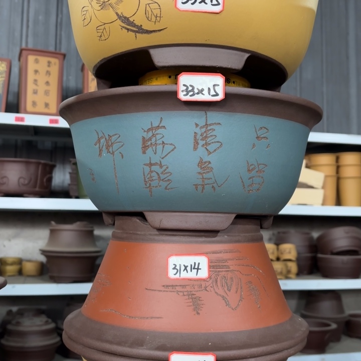 紫砂花盆100-4。           