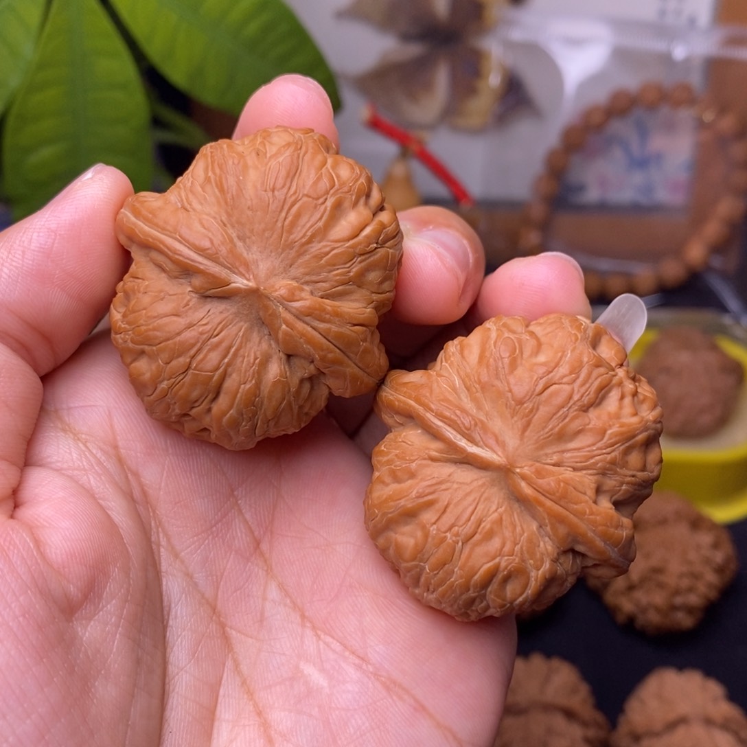 文玩核桃把件卡*41平谷元宝