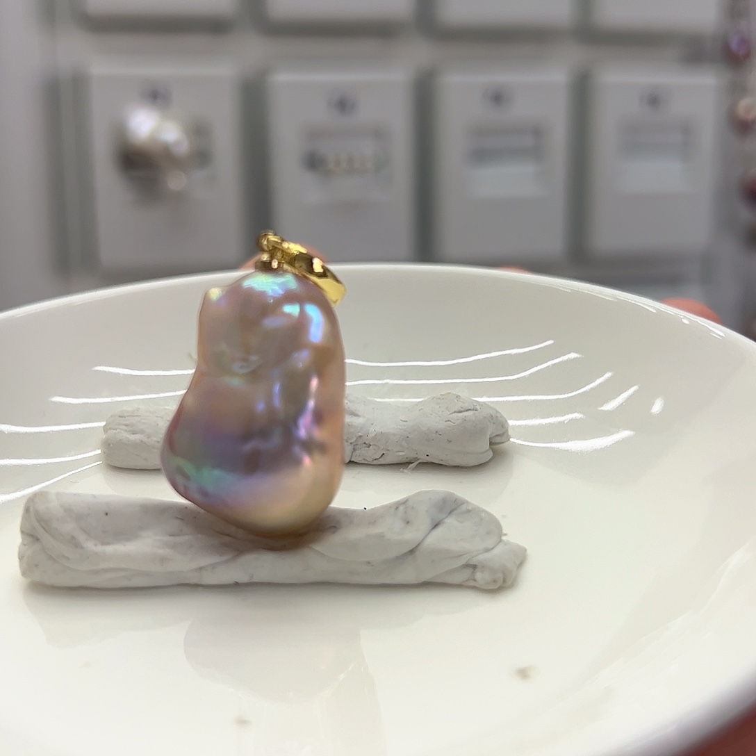 淡水珍珠银S925镶嵌耳饰