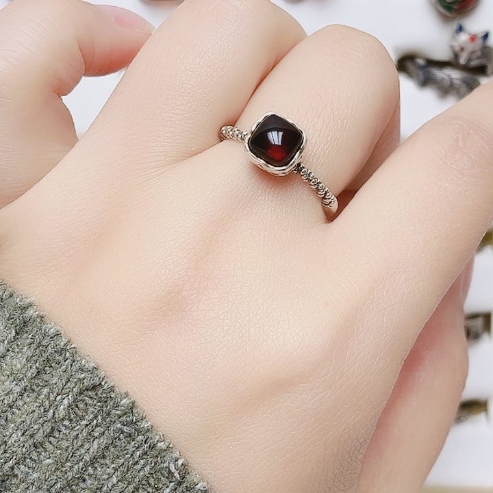 血珀银S925镶嵌戒指