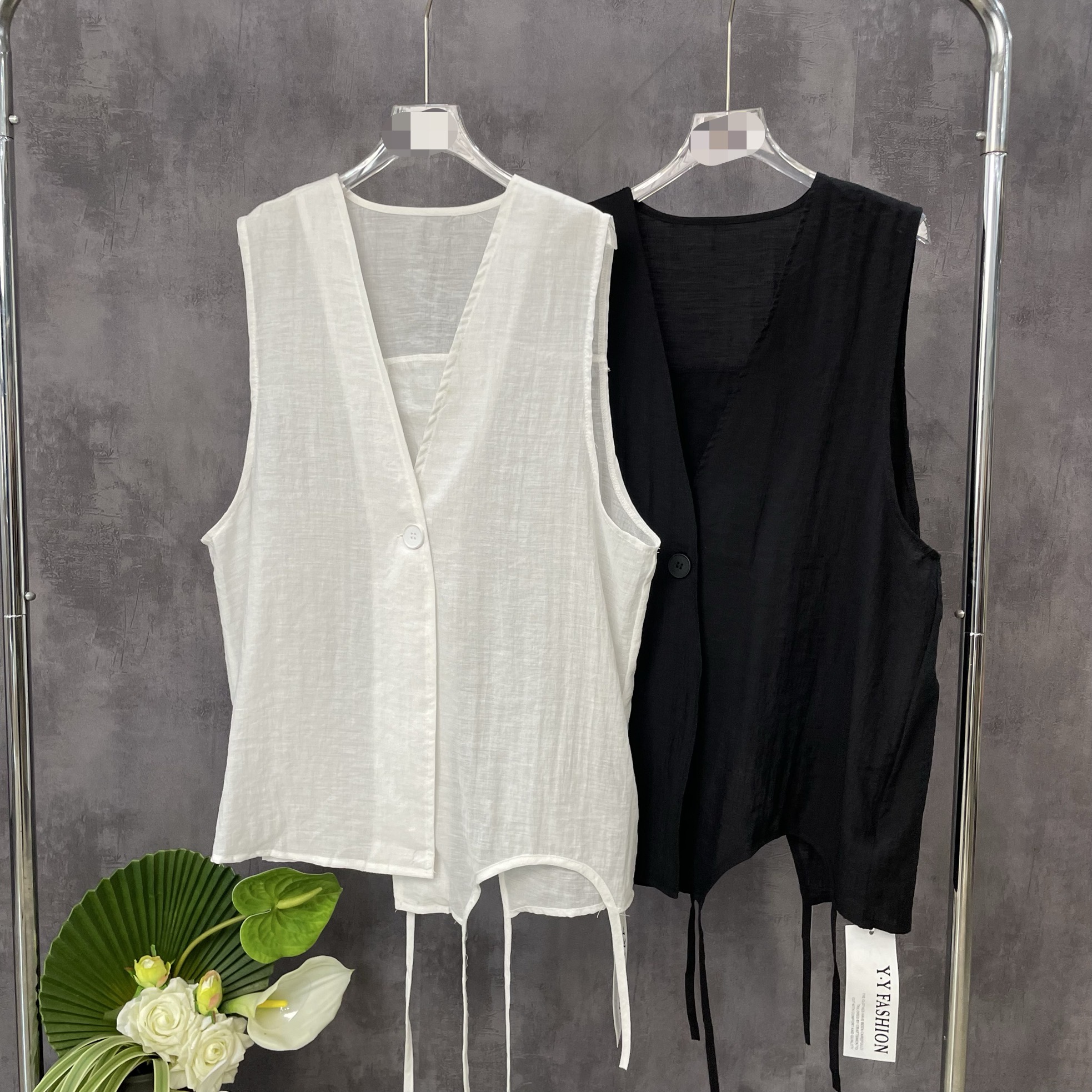 月月家/5882 夏季新款女装设计师款马甲外套休闲时尚无袖简约