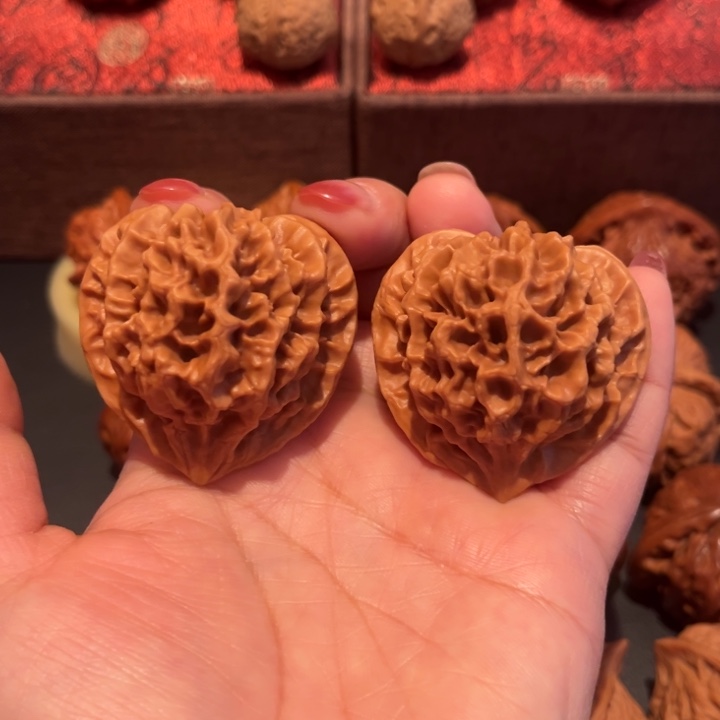 吊坠文玩核桃龙鳞纹