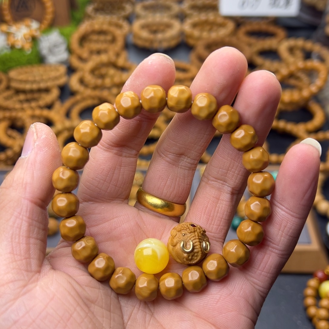 J***爸猴头核桃吊坠奶酪➕象神两角