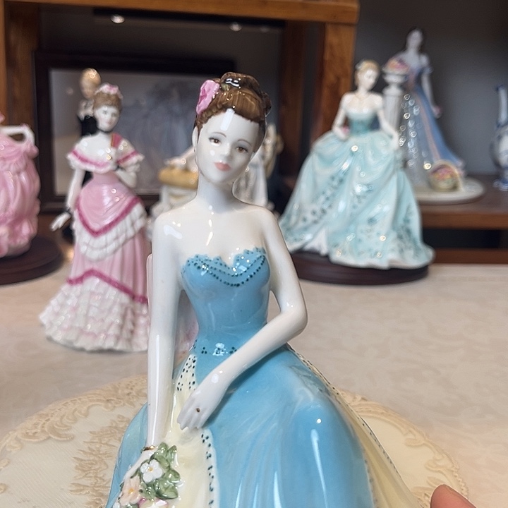 杯欧洲中古瓷器摆件