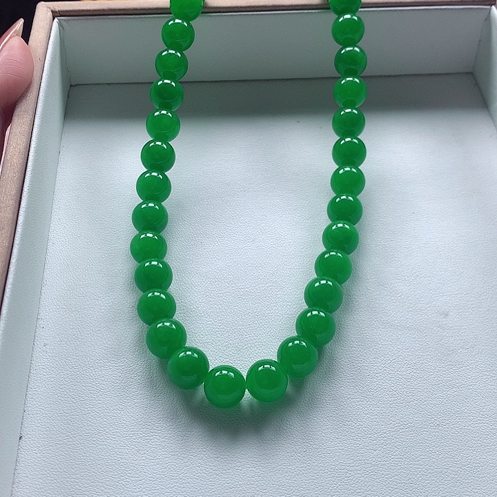 阿*满绿9+。    56颗