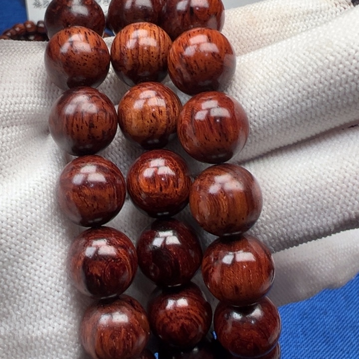 花梨木类红降12圆珠黄肉满油单圈