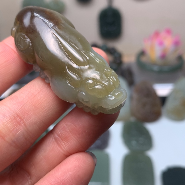 和田玉（糖玉）颈饰未镶嵌