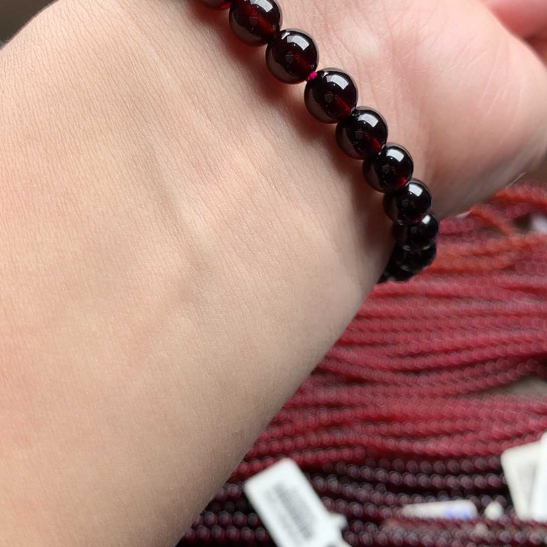 石榴石手串未镶嵌7