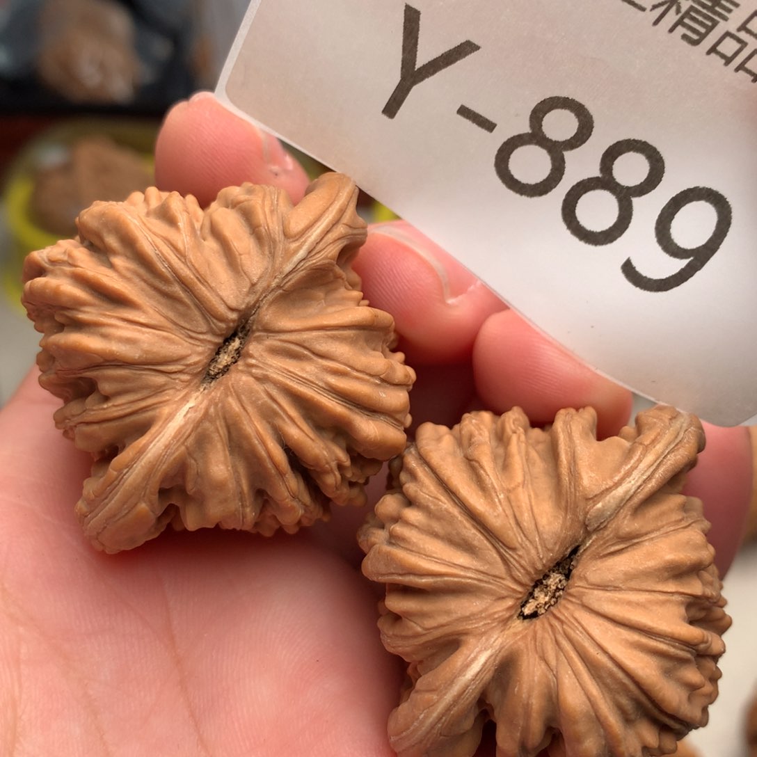 文玩核桃把件43楼……………….