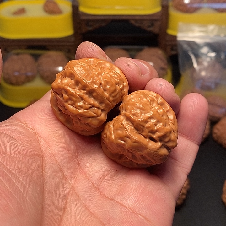 文玩核桃吊坠36.5尺，蛤蟆头