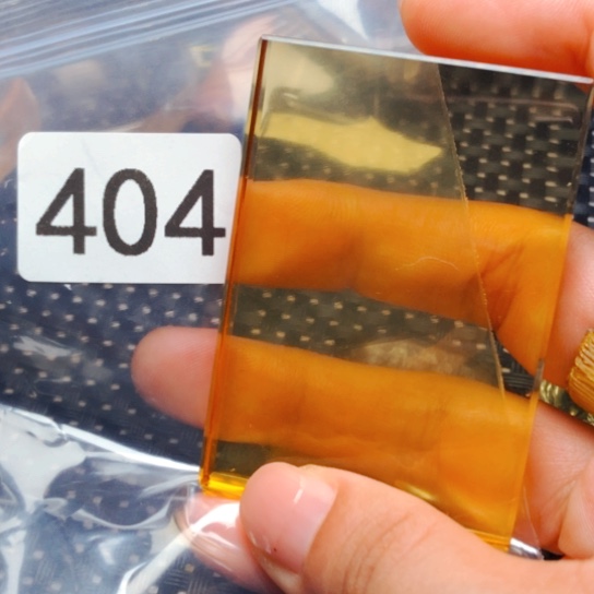 丫***廖未镶嵌颈饰水晶吊坠