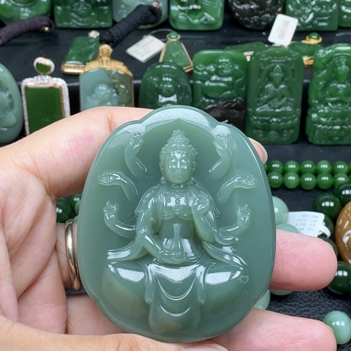 颈饰未镶嵌和田玉
