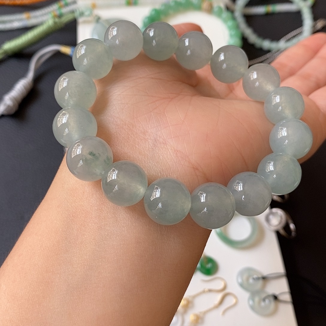 翡翠未镶嵌颈饰冰润飘花手串12.6～12.8mm