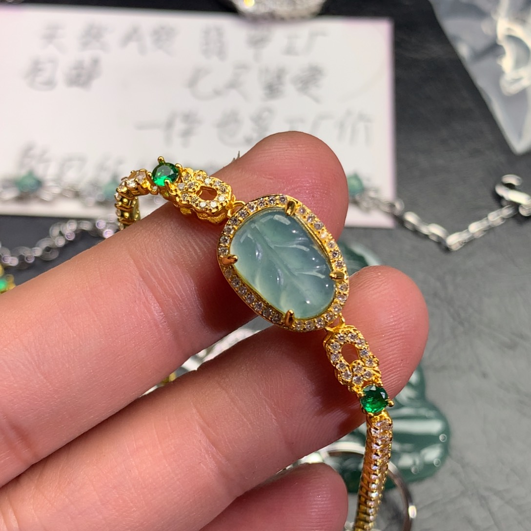 翡翠颈饰未镶嵌叶子手链