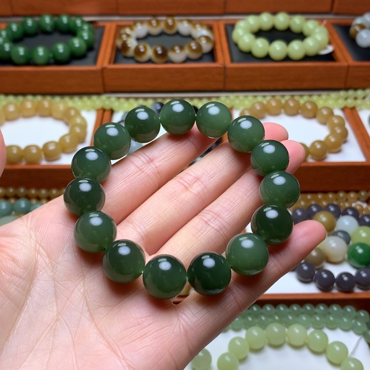 和田玉手串未镶嵌