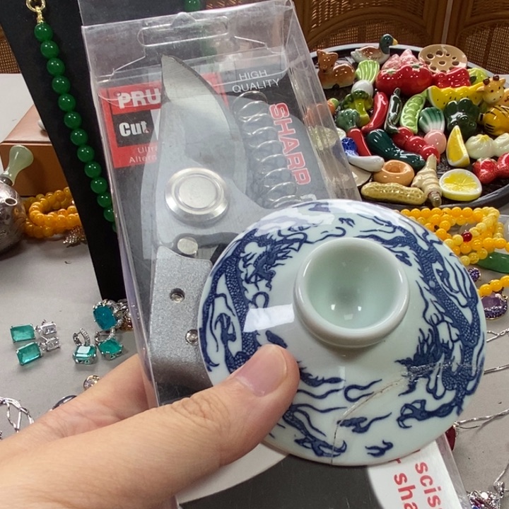 瓷片毕竟哈哈哈哈哈哈哈哈哈哈哈哈