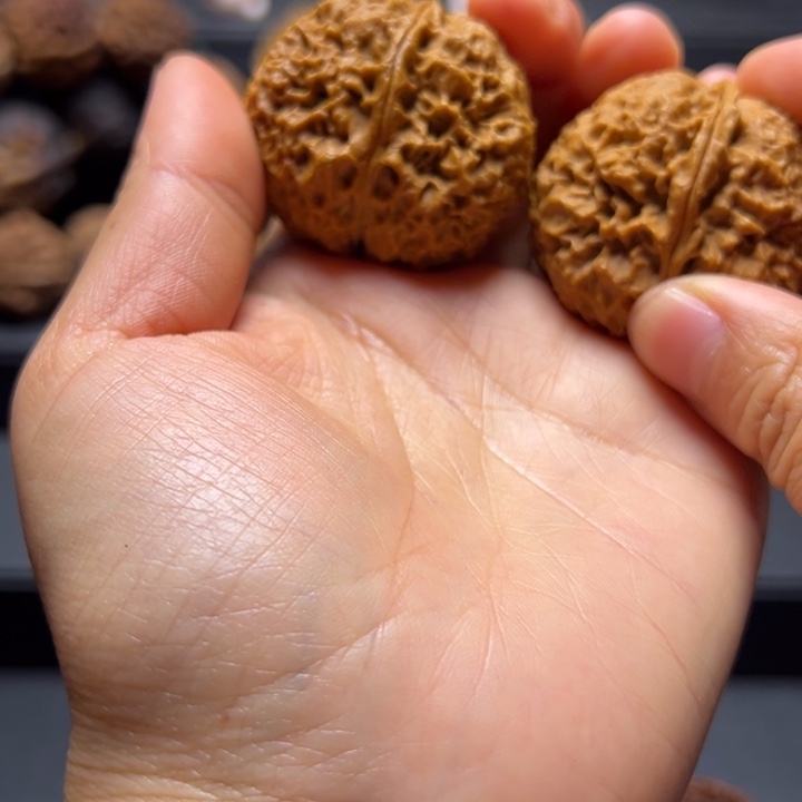 吊坠文玩核桃L龙鳞绣球40