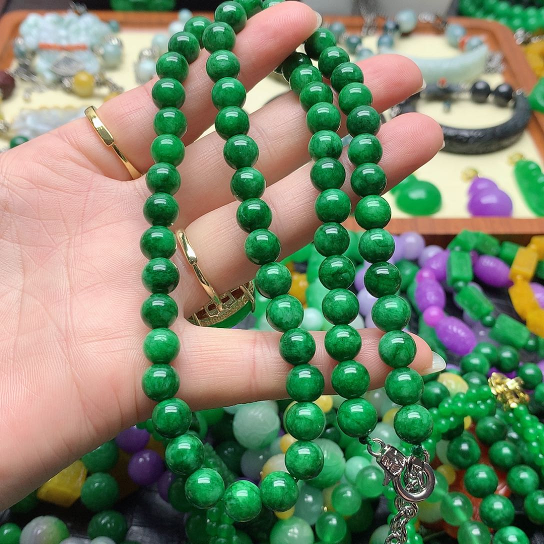 吊坠(赠链)未镶嵌翡翠