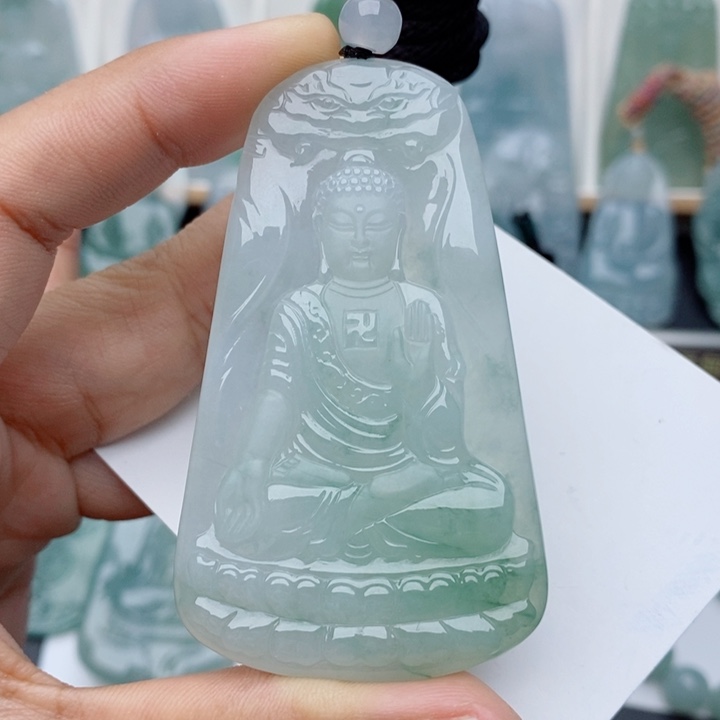 翡翠未镶嵌颈饰阿弥陀佛