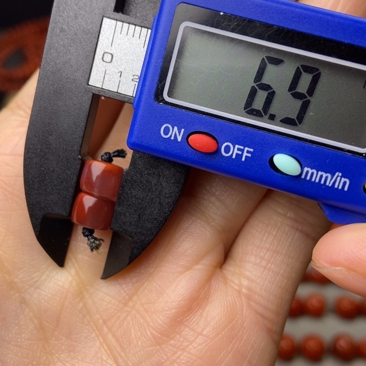 南红玛瑙配饰未镶嵌