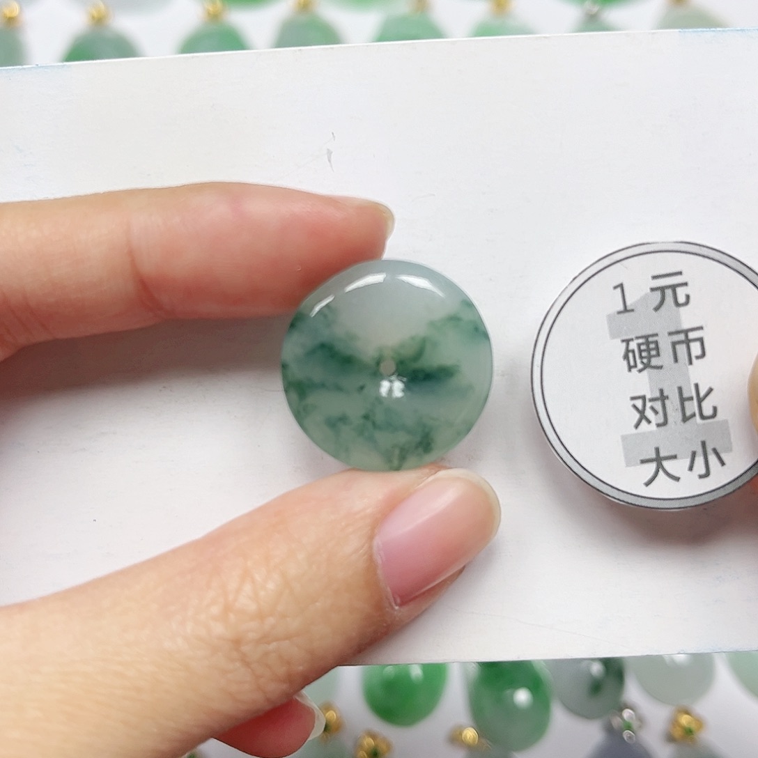 翡翠挂件未镶嵌四会天然A货翡翠