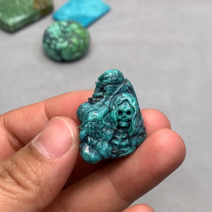 绿松石颈饰未镶嵌