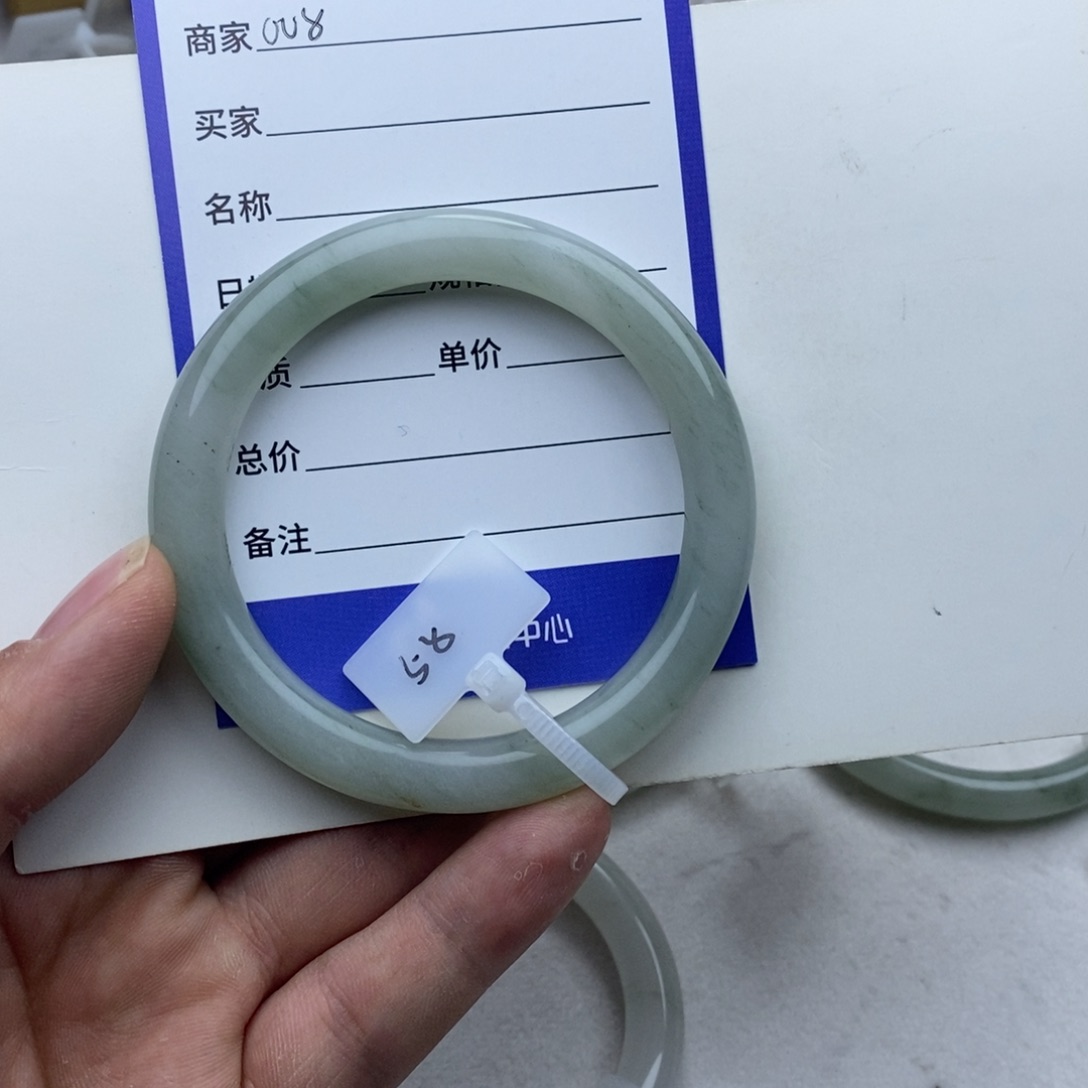 石英质玉手镯未镶嵌只***@008