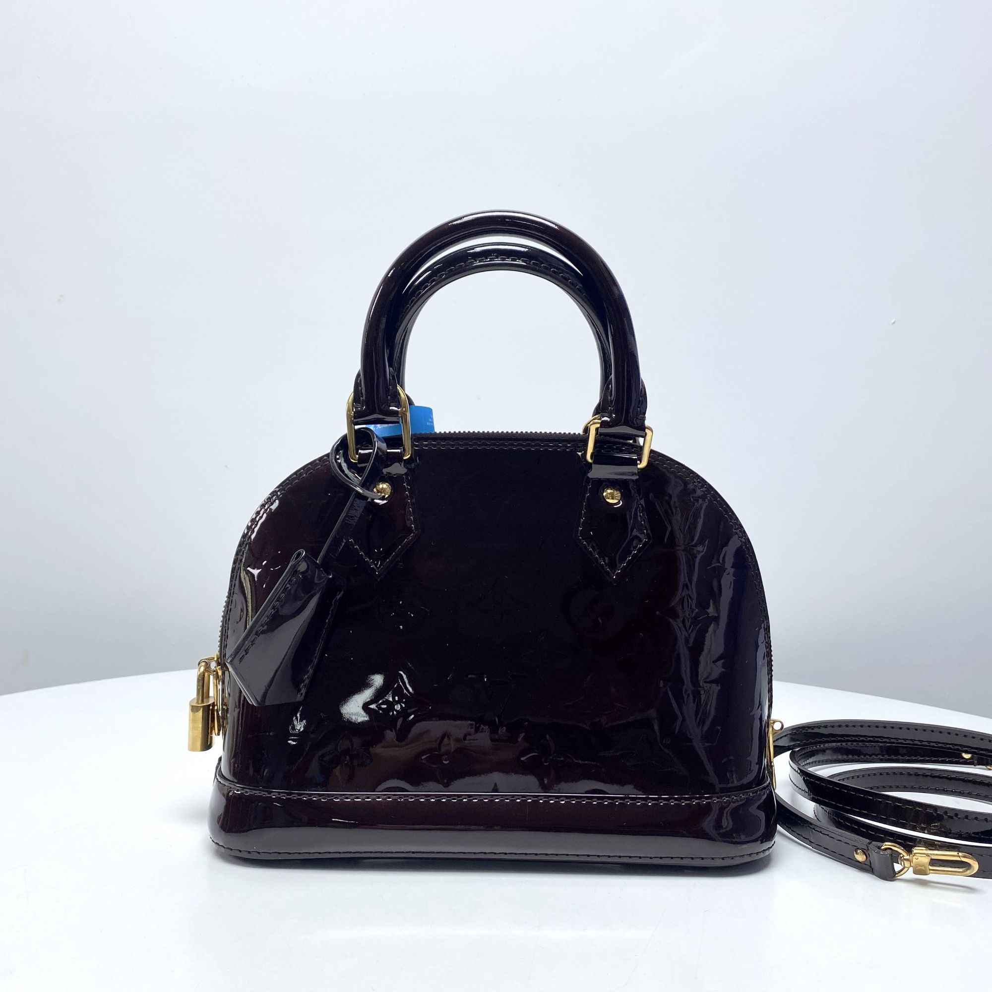 95新 LouisVuitton/路易威登 玺越奢品 LV漆皮贝壳bb CPMU209