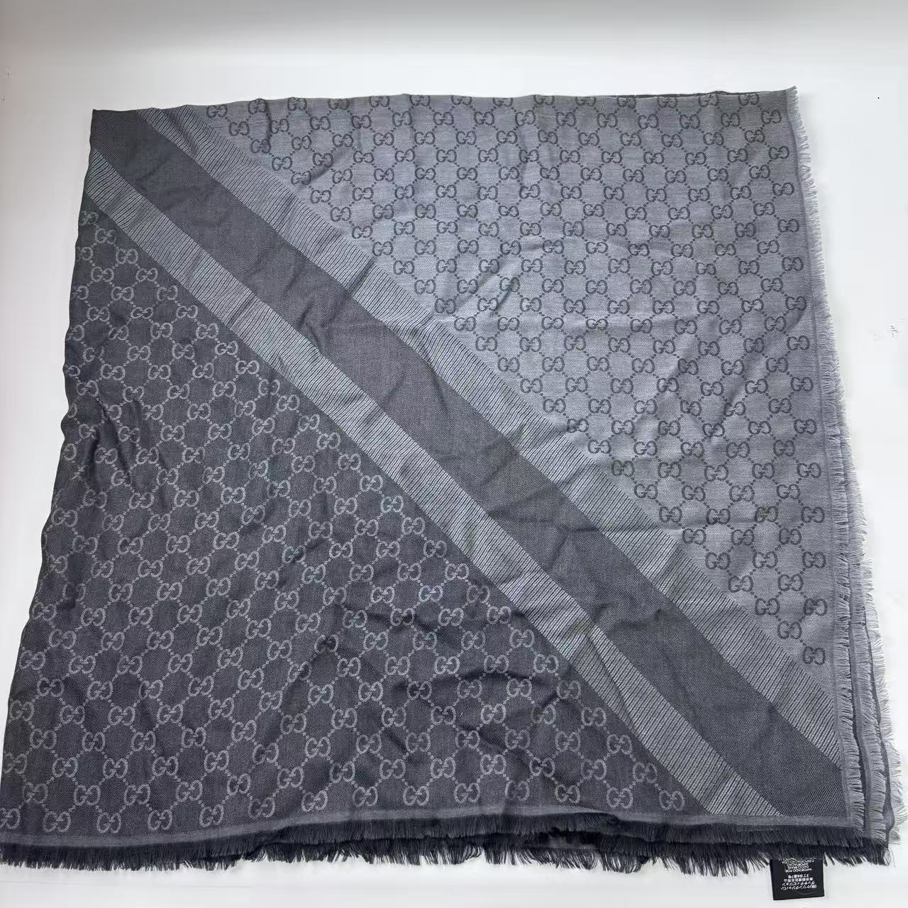 99新 GUCCI/古驰 黑灰色绒线双G满印围巾女款