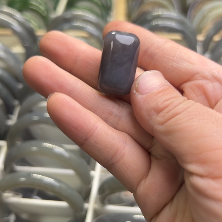 和田玉颈饰未镶嵌帝王紫无事牌