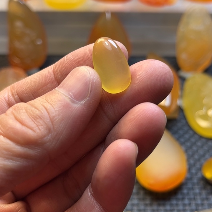 石英质玉未镶嵌旦面