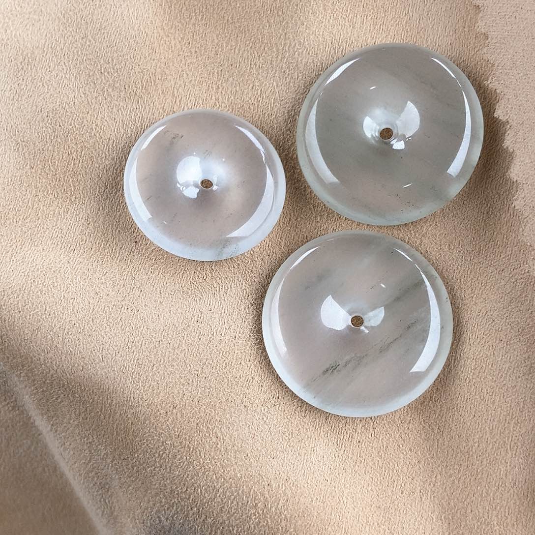 石英质玉颈饰未镶嵌